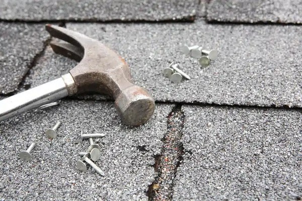 Licensed Redmond roof repair in WA near 98052