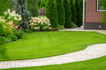 Schedule Bonney Lake lawn maintenance with us in WA near 98390