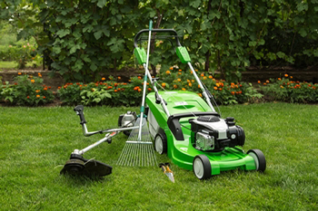 Outstanding Bonney Lake lawn maintenance service in WA near 98390